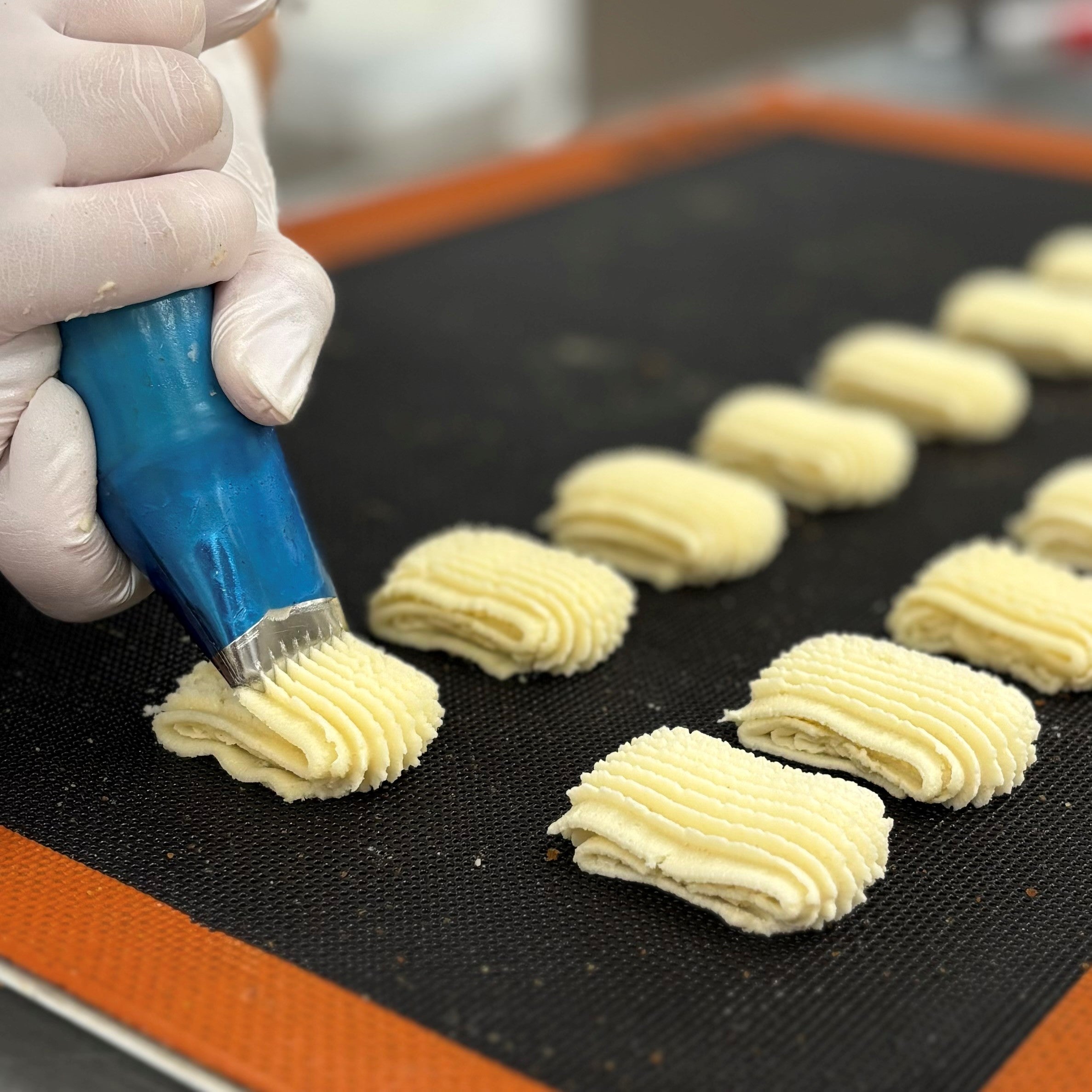 Cheesy Pocheの営業時間が変わります。【土曜・日曜・火曜18時OPEN】🐈