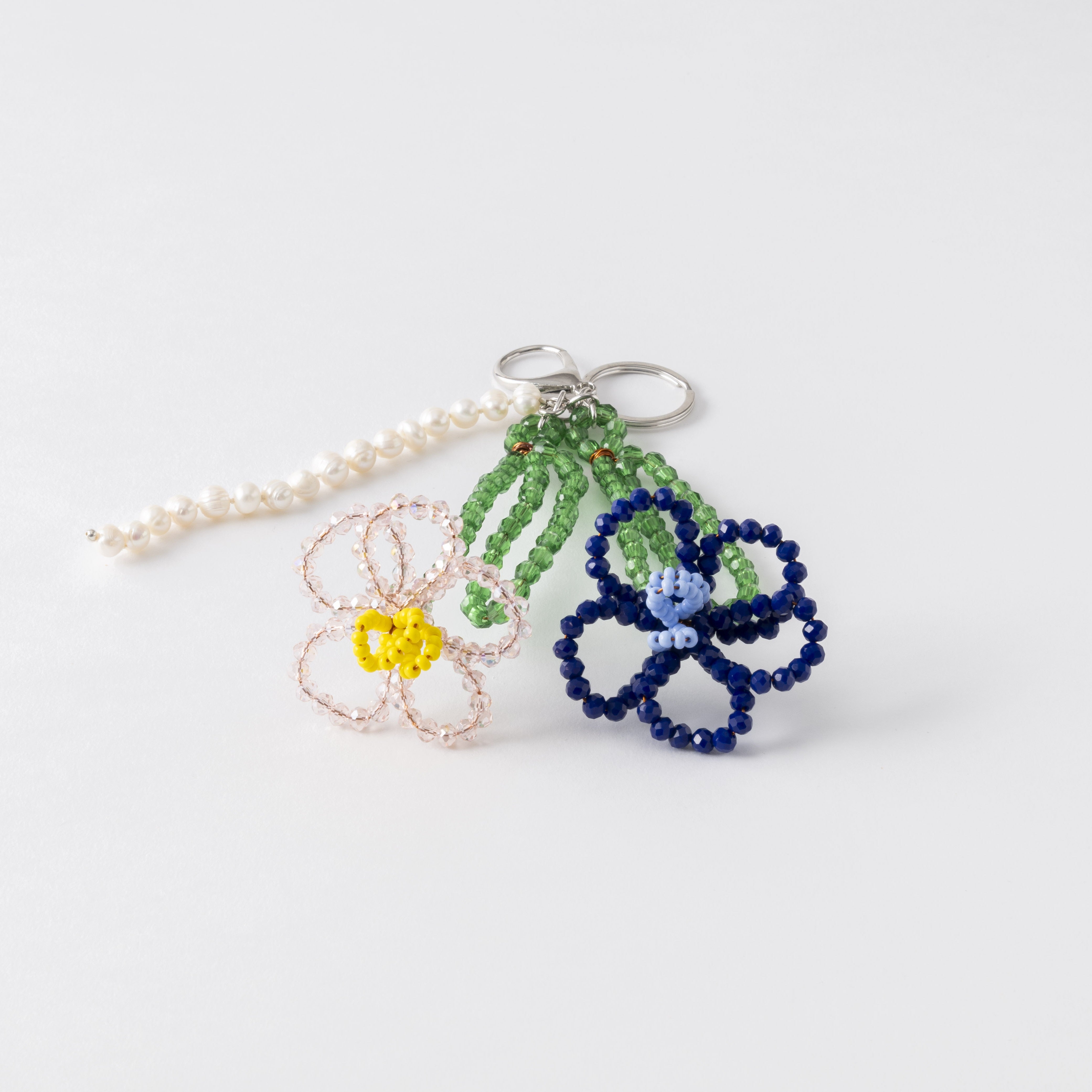 「ワイルドフラワーズ・キーリング/ピンク&ブルー」 Wildflowers Key-Ring /Pink & Blue