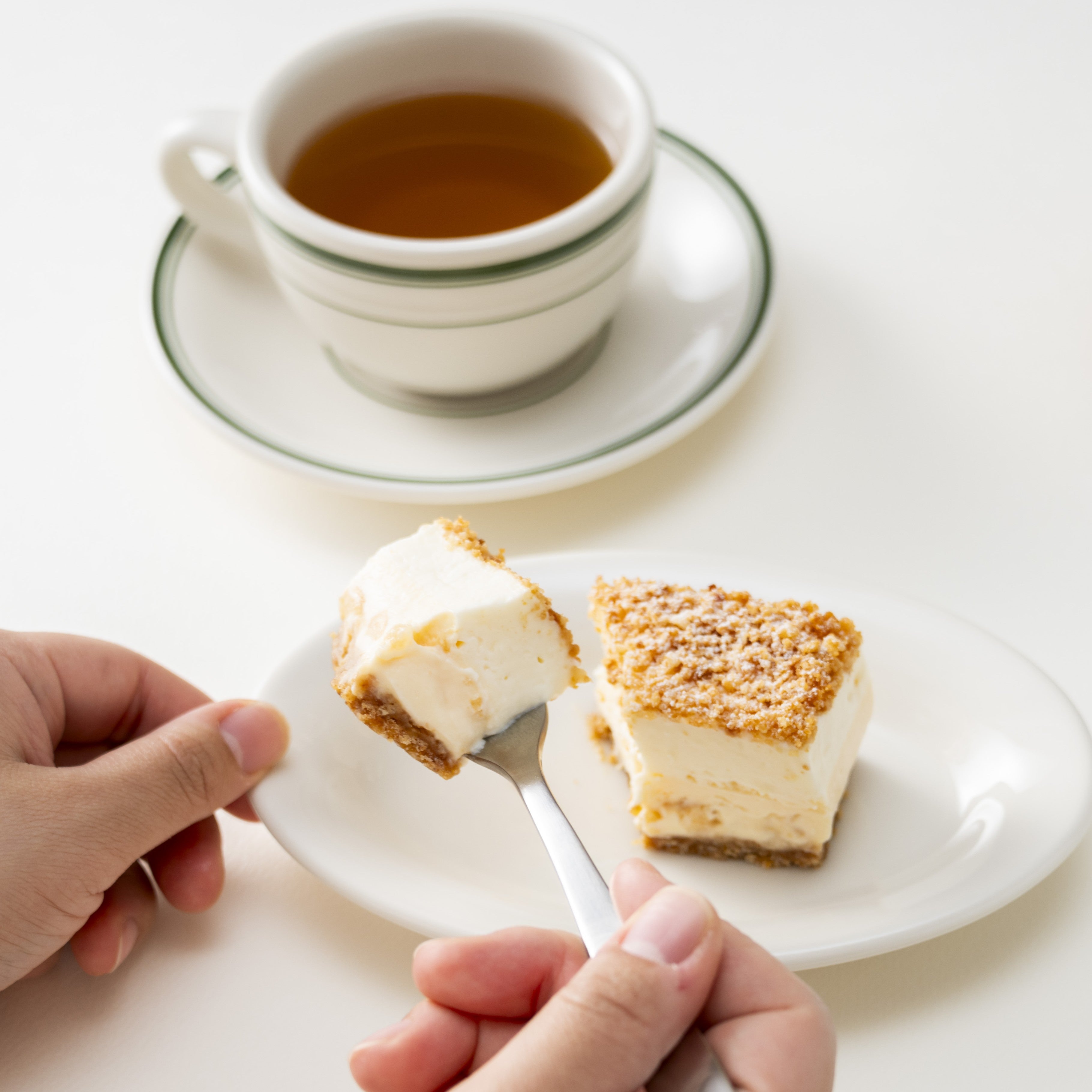 「MAIN CREAM / 重なり」