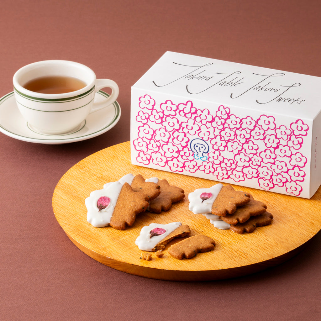 定番商品「コボレザクラ 10枚」(サブレ・クッキー)