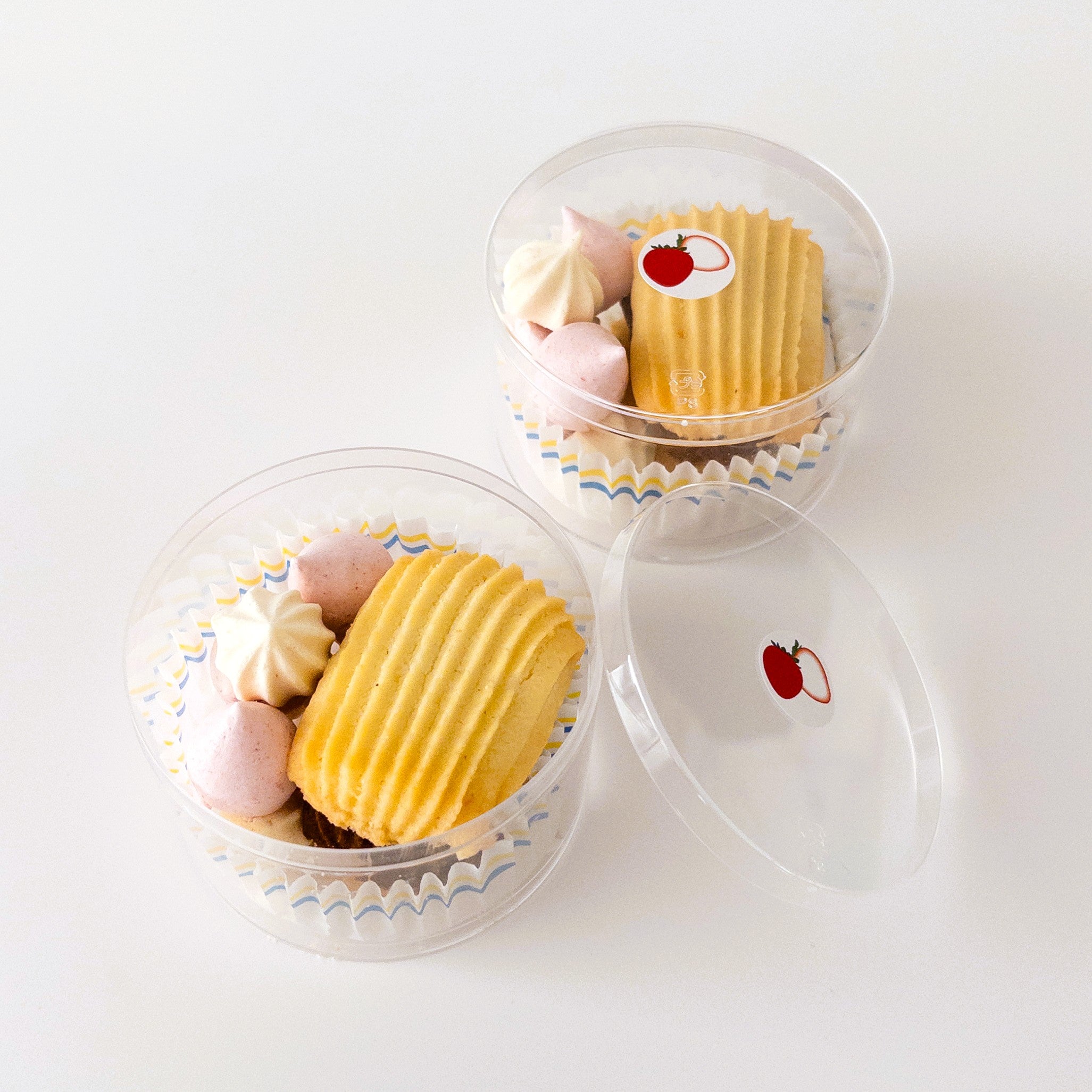 【限量新商品】 <br>小巧精美的Cheesy Poche<br><br>「 Cheesy Poche mignon 草莓&覆盆子蛋白霜」 <br><br>5/27(二)8:00~<br>商品將會於5/30(五)前寄出