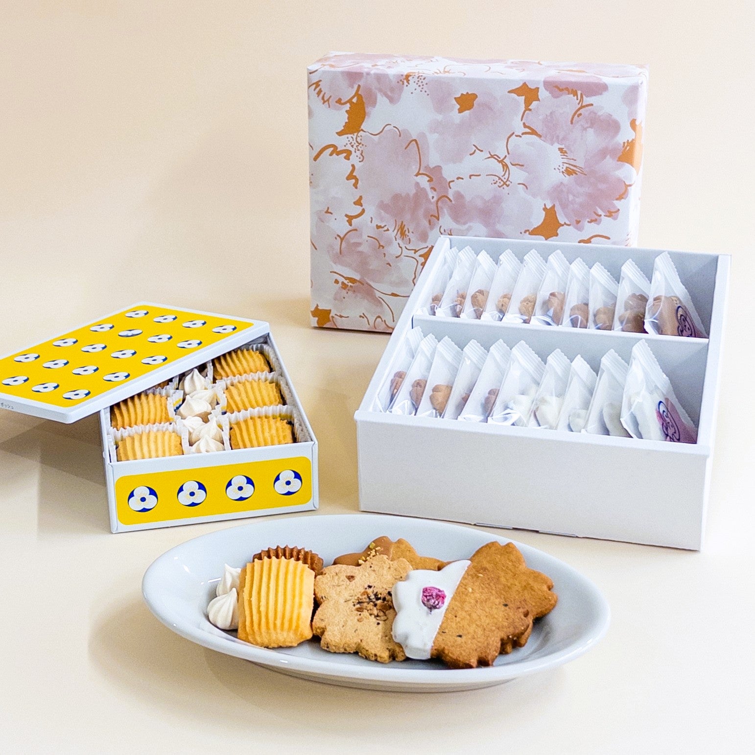 【プレミアムギフトセット】「Cheesy Poche & 花咲く彩りサブレ20枚入り」