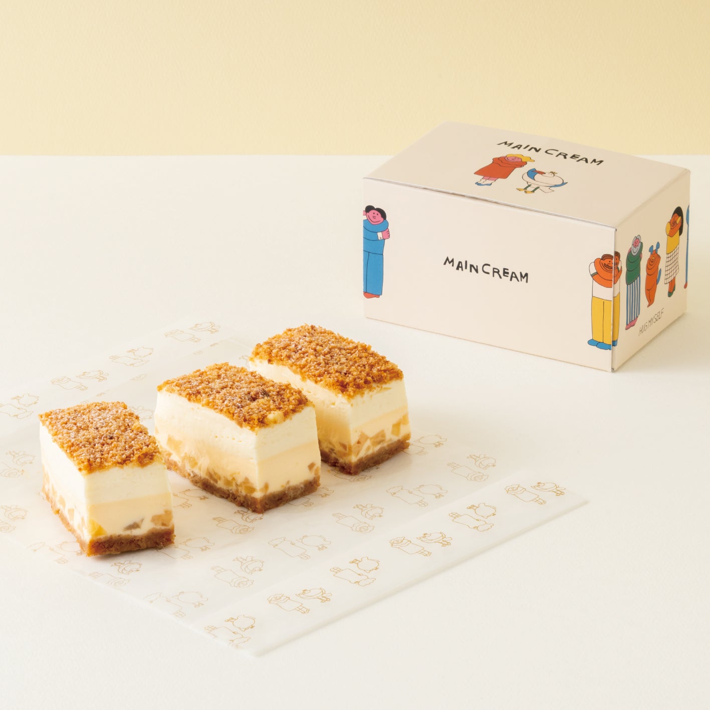 「MAIN CREAM CHEESE CAKE 3カット入り」(チーズケーキ)