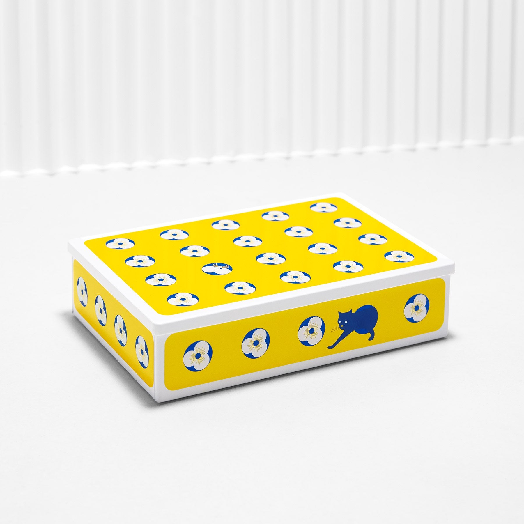 【春季限定】<br>「Cheesy Poche <br>草莓&巧克力」<br><br> 5/6(二) 8:00 ~ 販売<br>商品將會於5/9 (五)前寄出