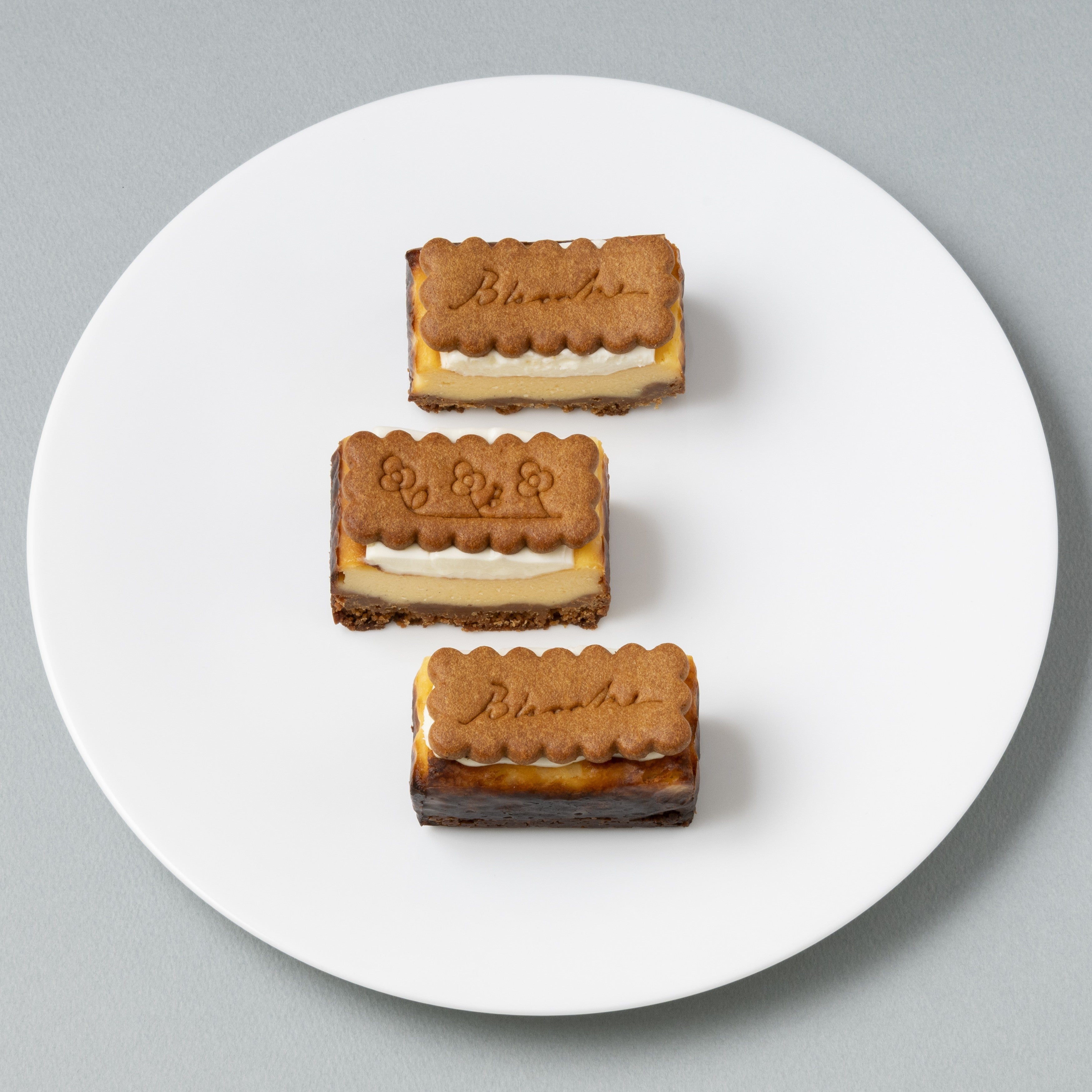 オススメ定番「BISCAKE 3カット入りA」BISCAKE 1カット お花 1カット BISCAKE 1カット