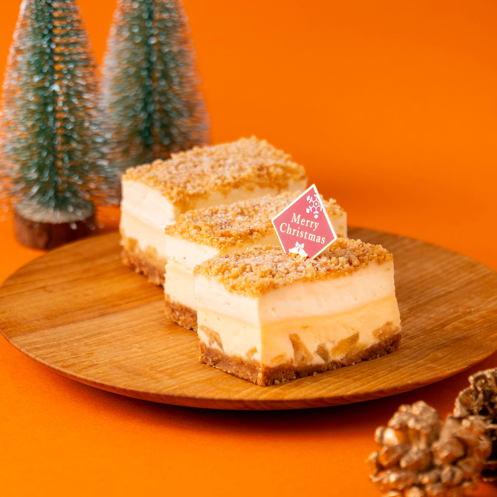 「メインクリーム チーズケーキ 3カット入り」【Ｘｍａｓピック＆キャンドル10本付】