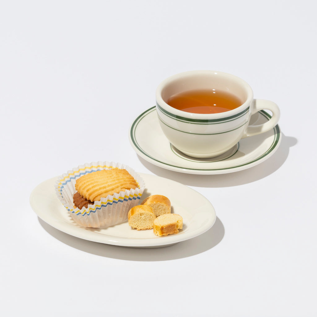 【限量新商品】 <br>小巧精美的Cheesy Poche<br><br>「 Cheesy Poche mignon 草莓＆覆盆子蛋白霜」 <br><br>5/27(二)8:00～<br>商品將會於5/30(五)前寄出