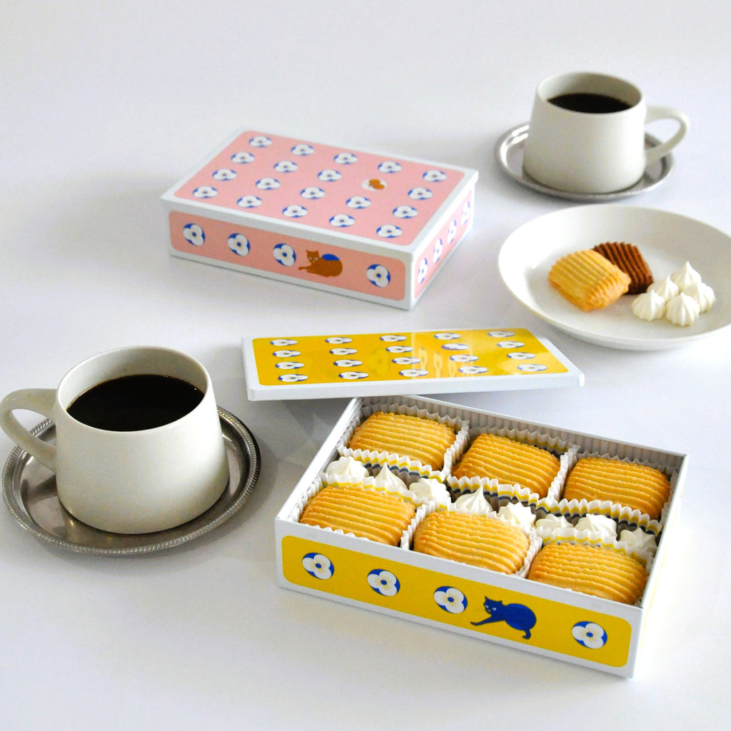 「CheesyPoche 2色缶」スペシャリテ/ コゲカン苺＆抹茶